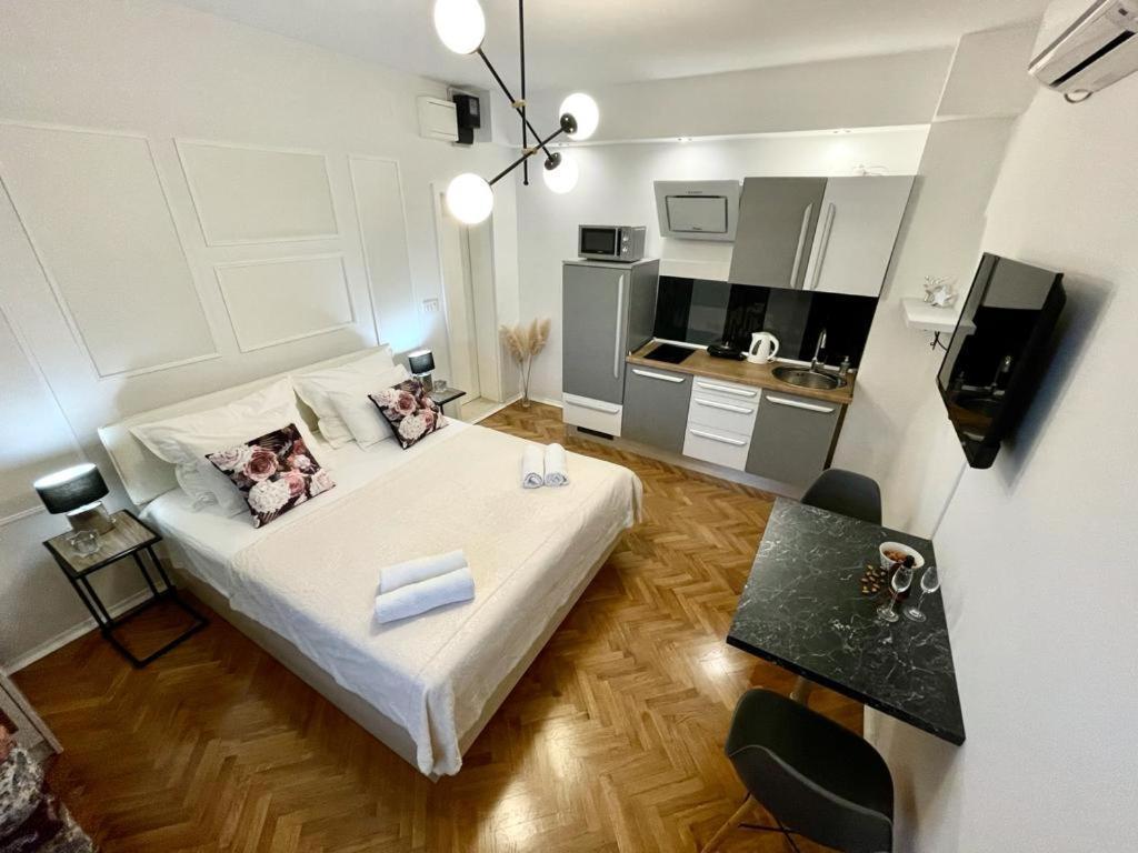 Apartment Josip Zara Esterno foto