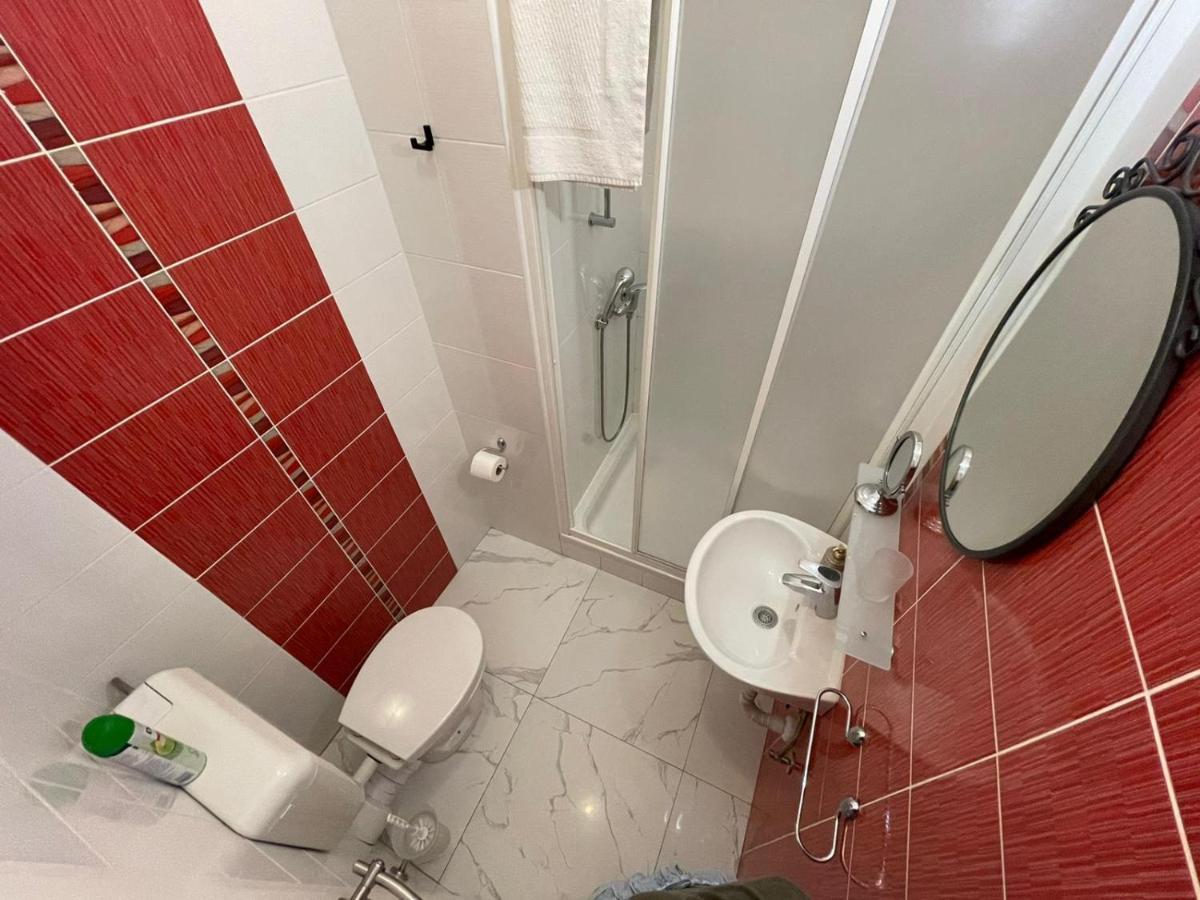 Apartment Josip Zara Esterno foto